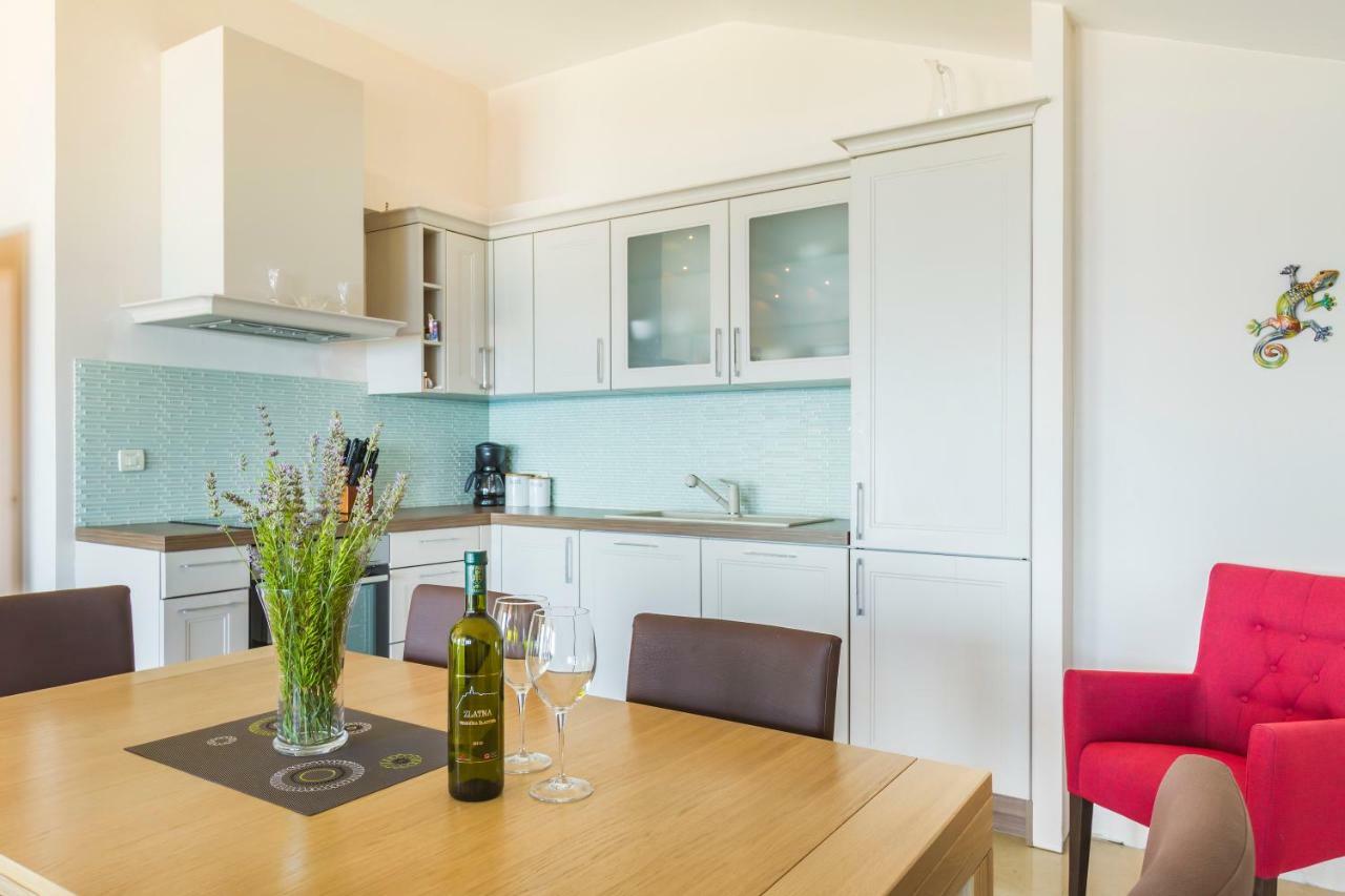 Luxury Apartments Villa Matea 2 Malinska Ngoại thất bức ảnh